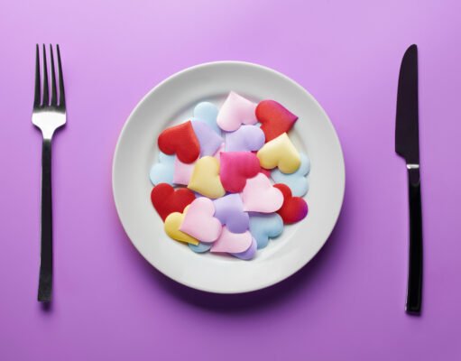 Salir del clóset de la monogamia